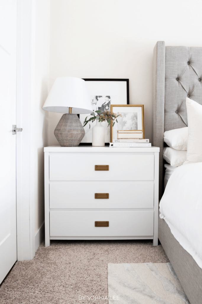 17 Best Nightstand Decor Ideas Tips By Sophia Lee