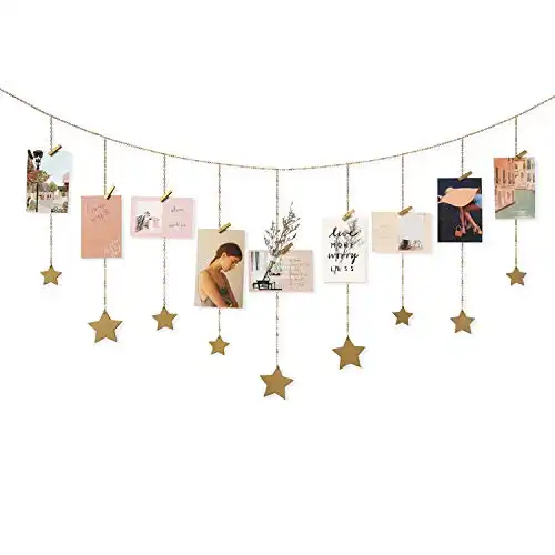Mkono Hanging Photo Display Boho Decor Wooden Stars Garland with Metal Chains Picture Christmas Greeting Cards Holder with 25 Wood Clips Teen Girl Gift Room Wall Art for Bedroom Nursery Dorm, Gold