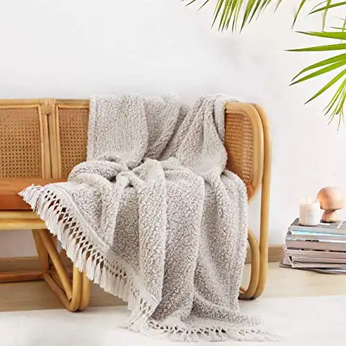 Ultra Soft Cozy Sherpa Throw Blanket with Tassel, Light Weight Warm Decorative 2 Tones Ombre Light Brown Pattern Reversible Boho Style Blanket for Sofa, Couch, Bedroom,Travel, 50”x60”