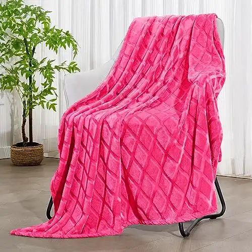 Exclusivo Mezcla Large Soft Throw Blanket for Couch, 50x70 Inches Diamond Geometry Pattern Velvet Fleece Blanket, Cozy, Warm and Lightweight Blanket for Winter, Hot Pink Blanket