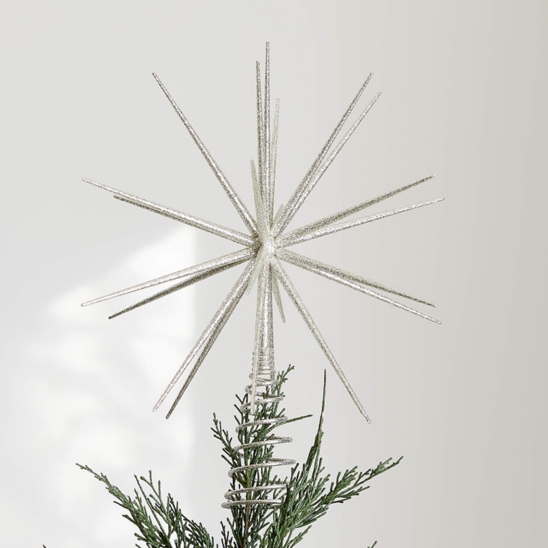 34 Beautiful Christmas Tree Toppers That Will Take Your Tree To The