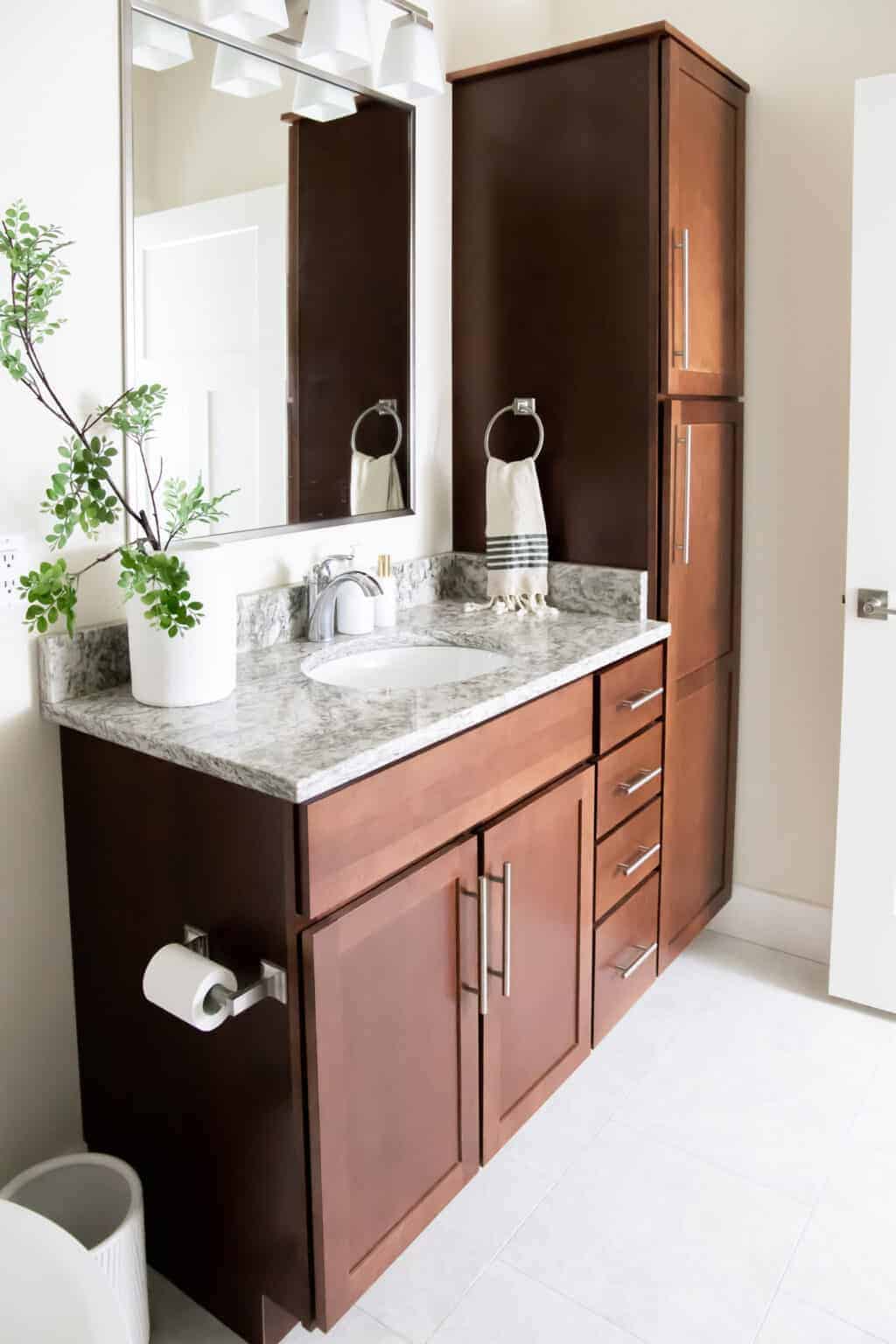 My Apartment Bathroom Tour Easy & Inexpensive Apartment Bathroom