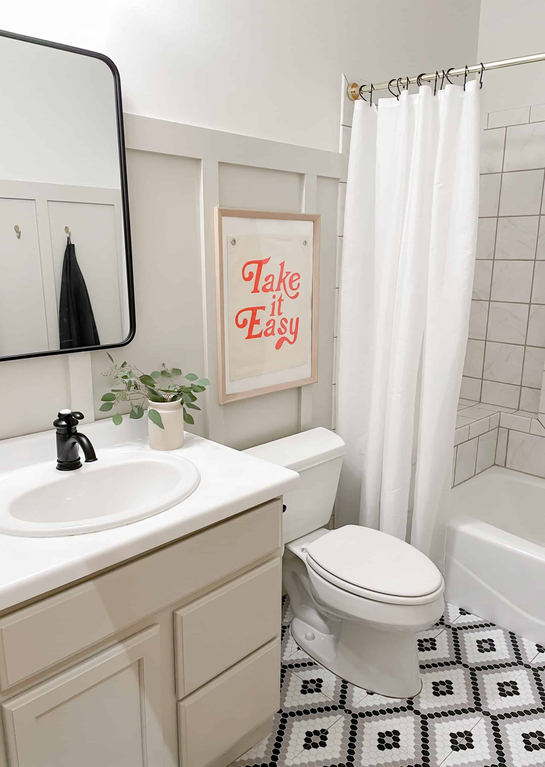 Before and After: Small Bathroom Ideas on a Budget 