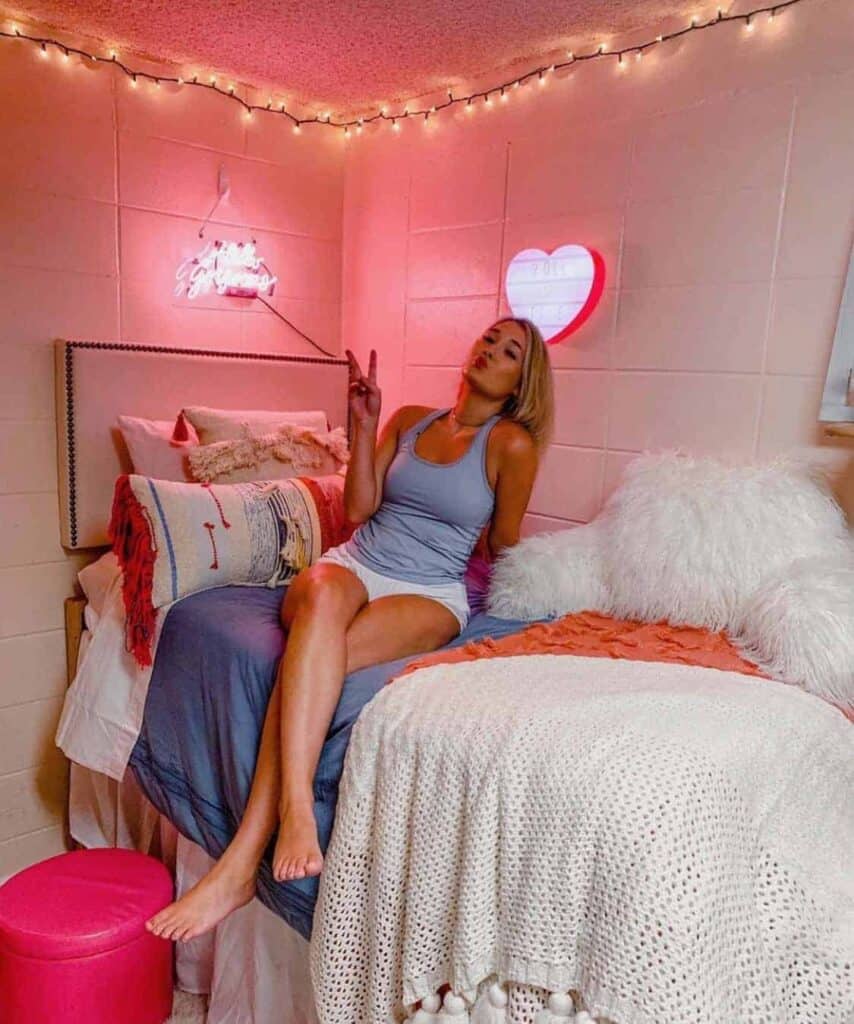 Trendy Boho Dorm Room Decor How To Turn Your Bland Dorm Room Into A