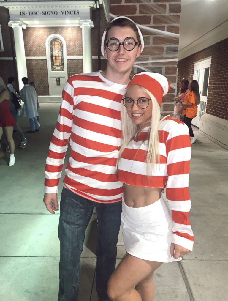 25 Trendy College Halloween Costumes 2021 You’ll See Everyone Wearing