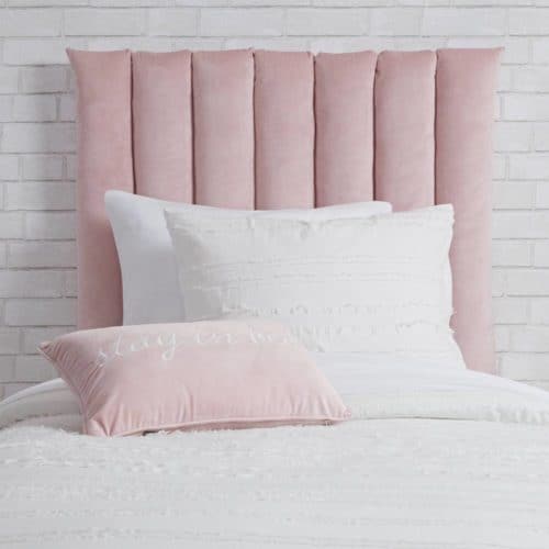 14 Insanely Cute Dorm Headboard Ideas That Will Make Your Dorm Look WAY