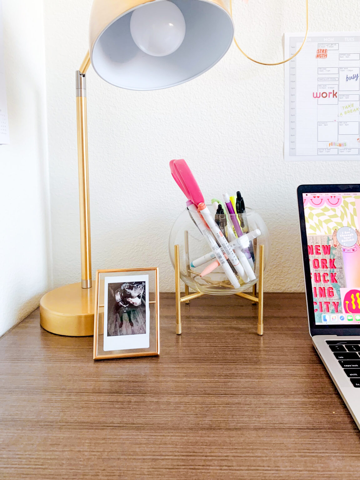 19 Aesthetic Desk Decor Ideas That’ll Make You Actually Want To Work