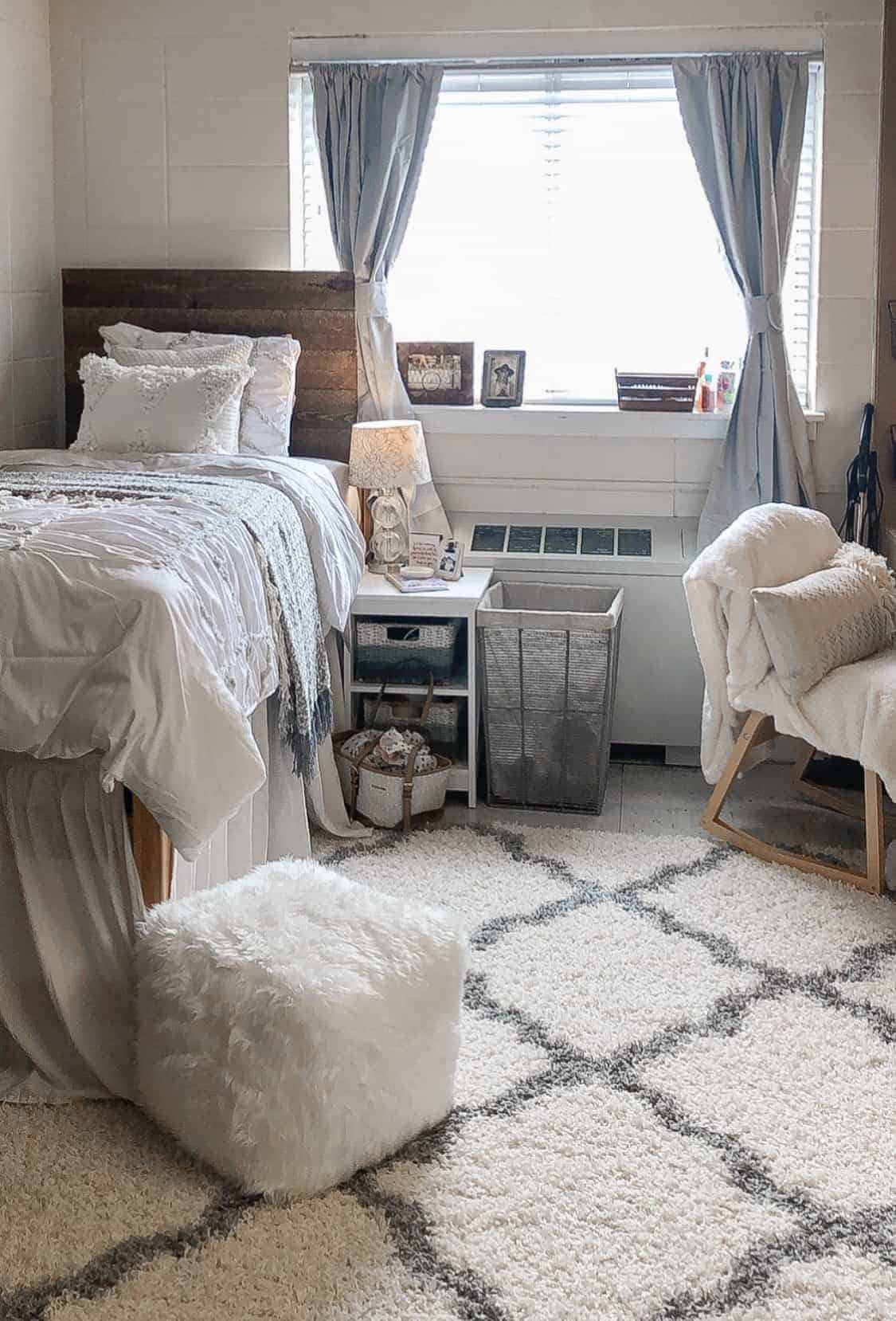 31 College Apartment Bedroom Ideas You Need to See - College Savvy