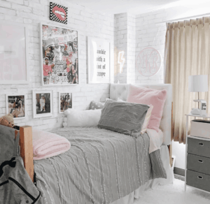 Dorm Room Wall Decor | 9 Genius Ways To Decorate Your Dorm Room Walls ...