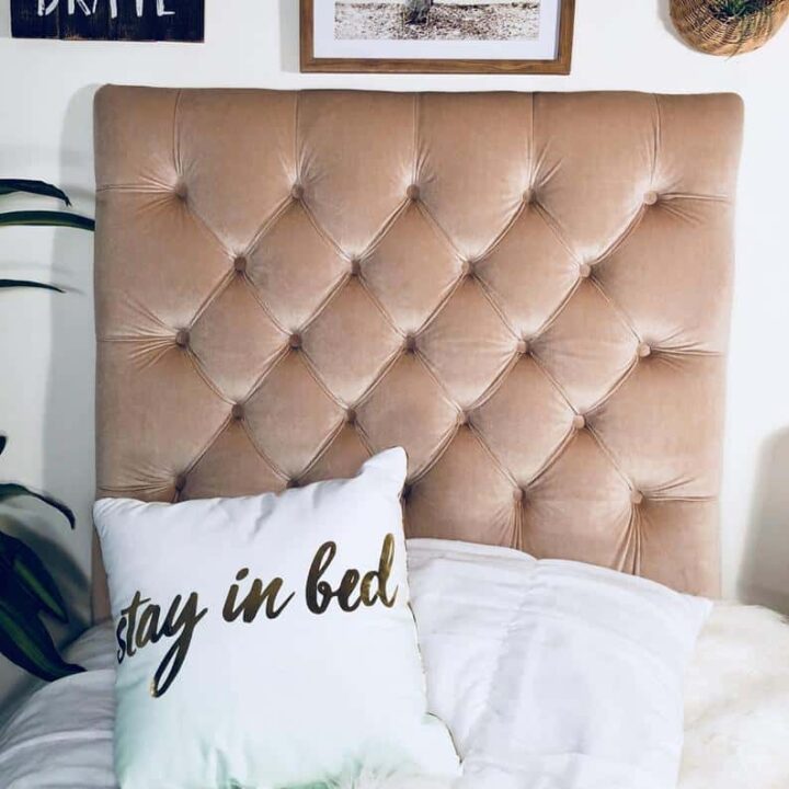 The Ultimate List Of Dorm Room Essentials For 2023 - By Sophia Lee