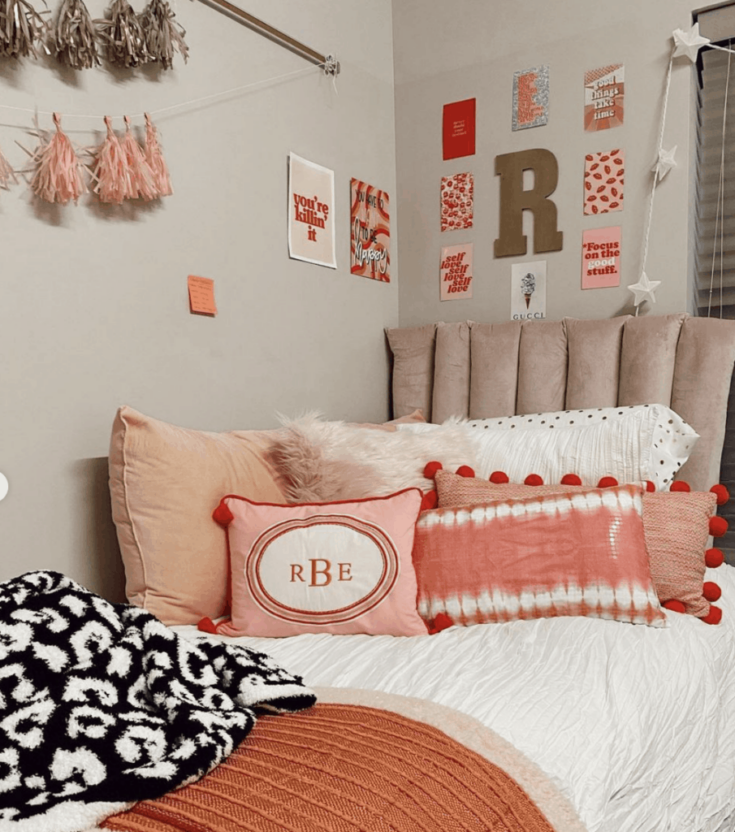 26 Best Dorm Room Ideas That Will Transform Your Room - By Sophia Lee