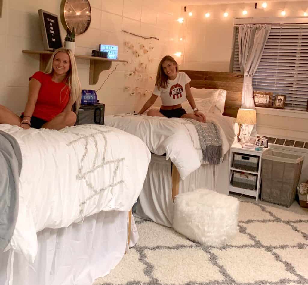 15 Unbelievable Dorm Room Before And After Transformations - By Sophia Lee