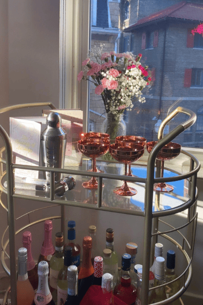 50+ Absolute Cutest Ways To Decorate A College Bar Cart