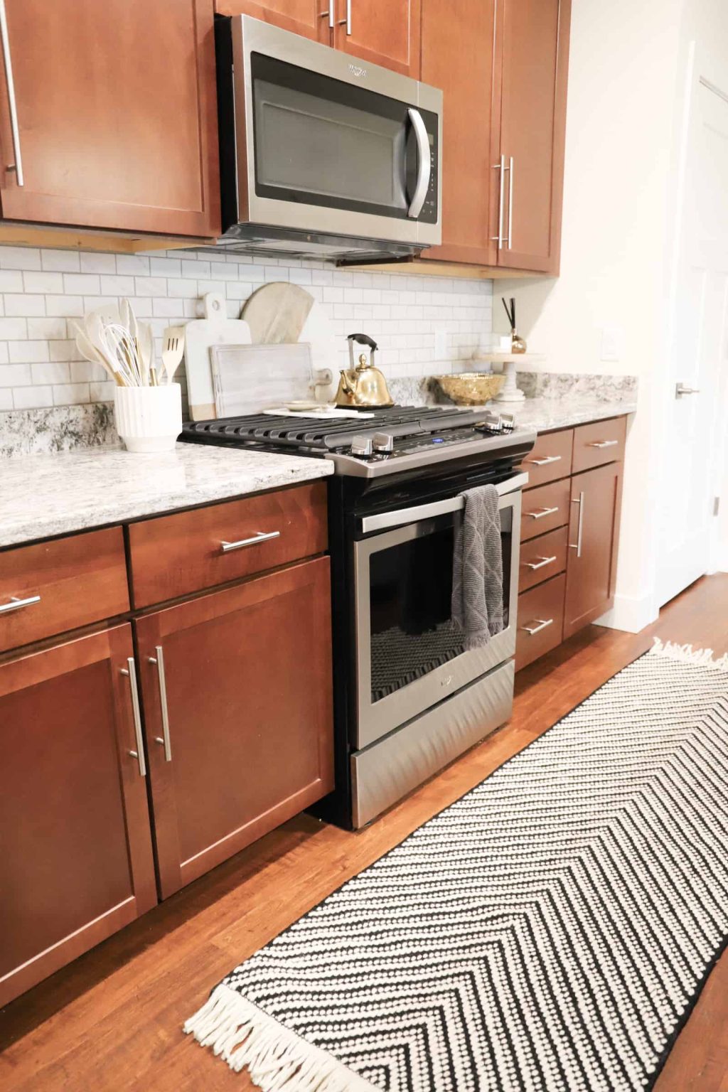 The Best First Apartment Checklist Everything You Need For Your First