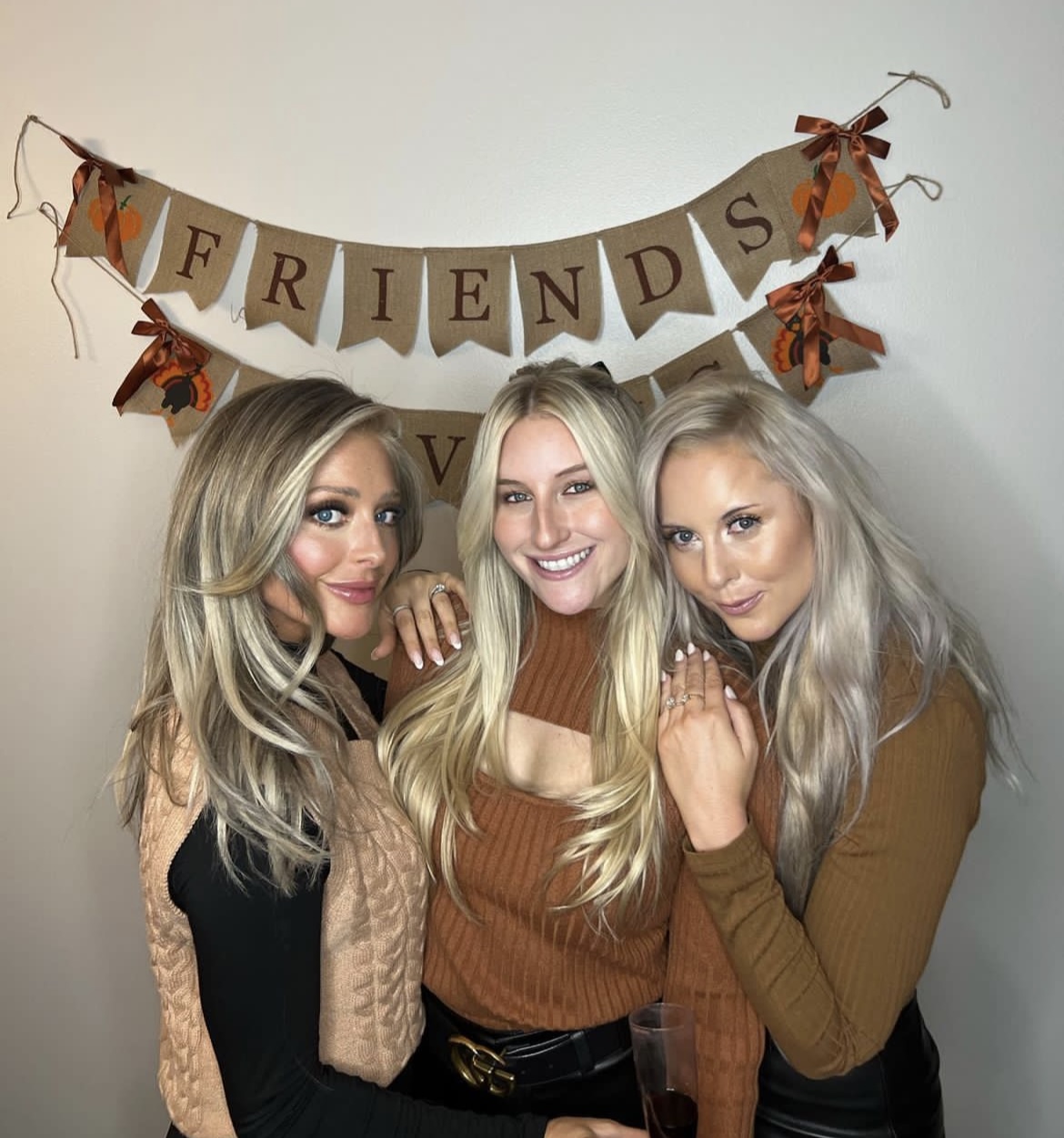 how to host the best friendsgiving