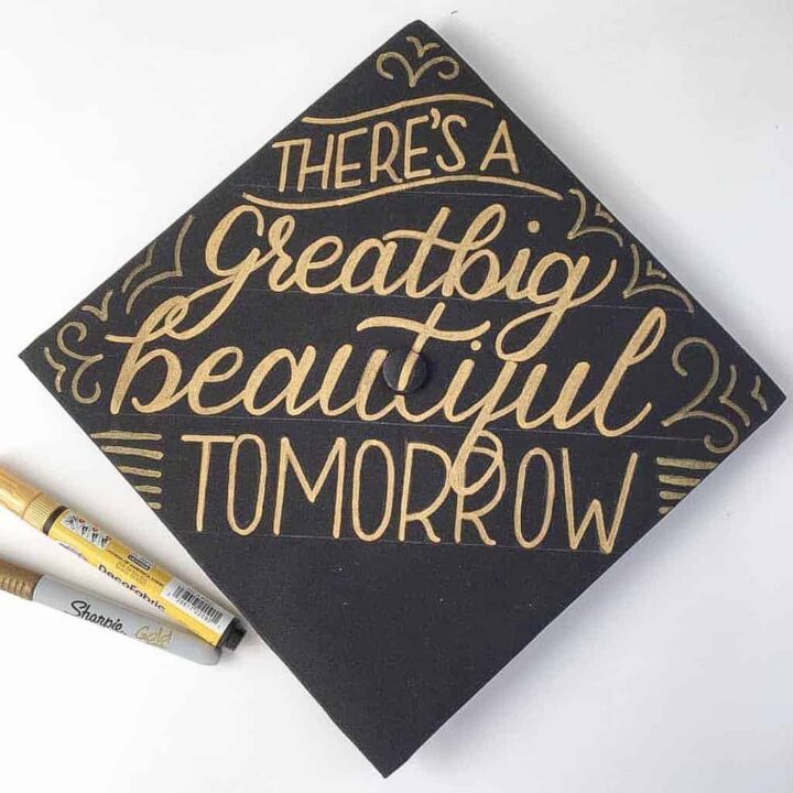 44 Best Graduation Cap Ideas We’re Obsessing Over - By Sophia Lee