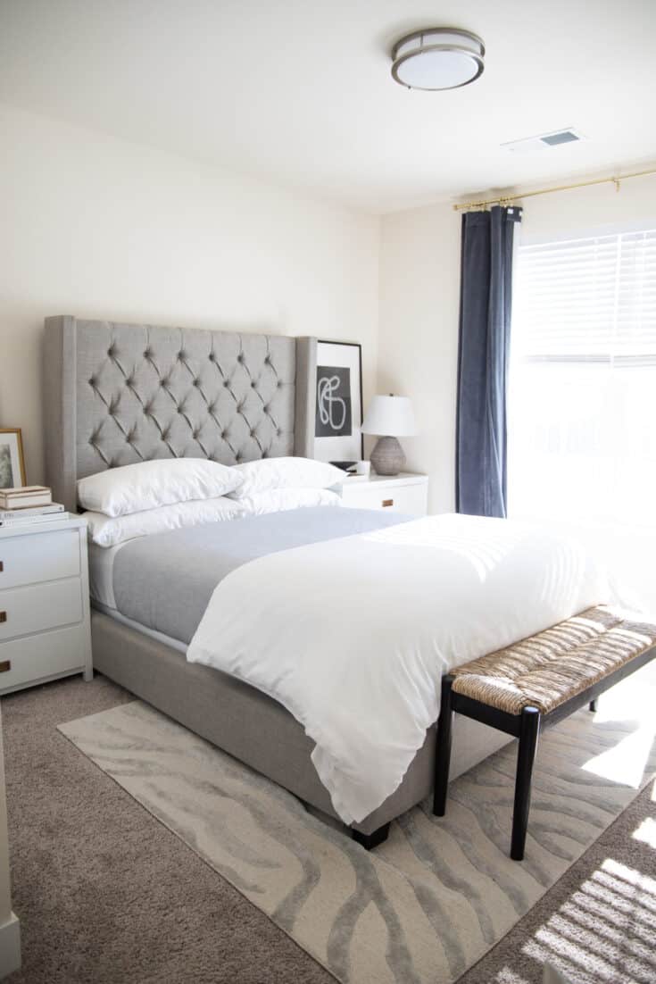 A Step-by-Step Guide on How To Make Your Bed Look Expensive (like WAY ...