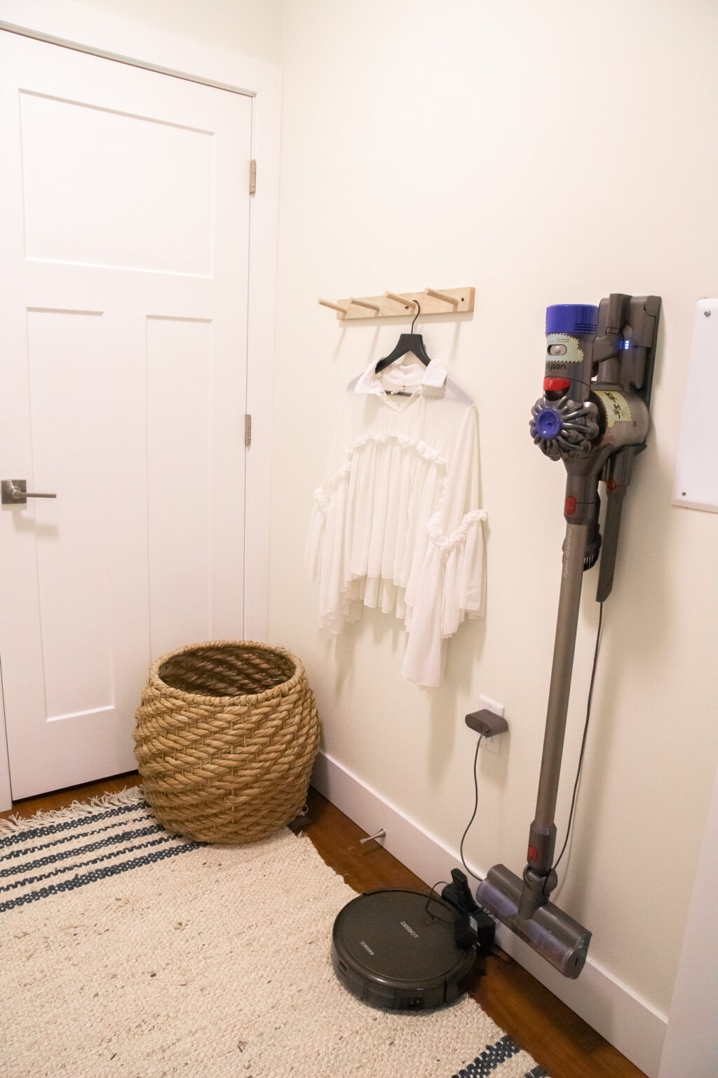 A closer look at Apartment Laundry Room Decor Inspiration