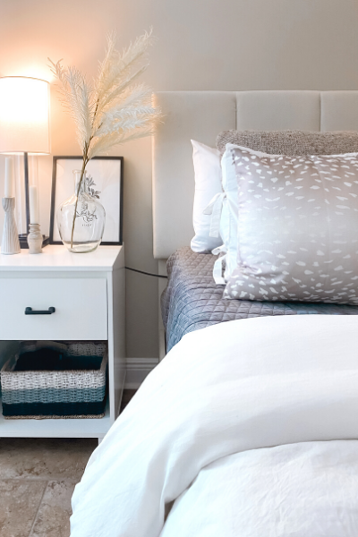 neutral college bedroom