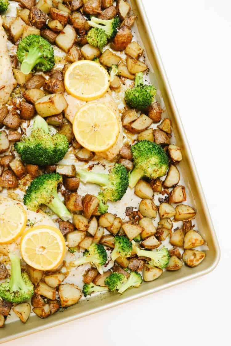 BEST ONE PAN CHICKEN DINNER - By Sophia Lee