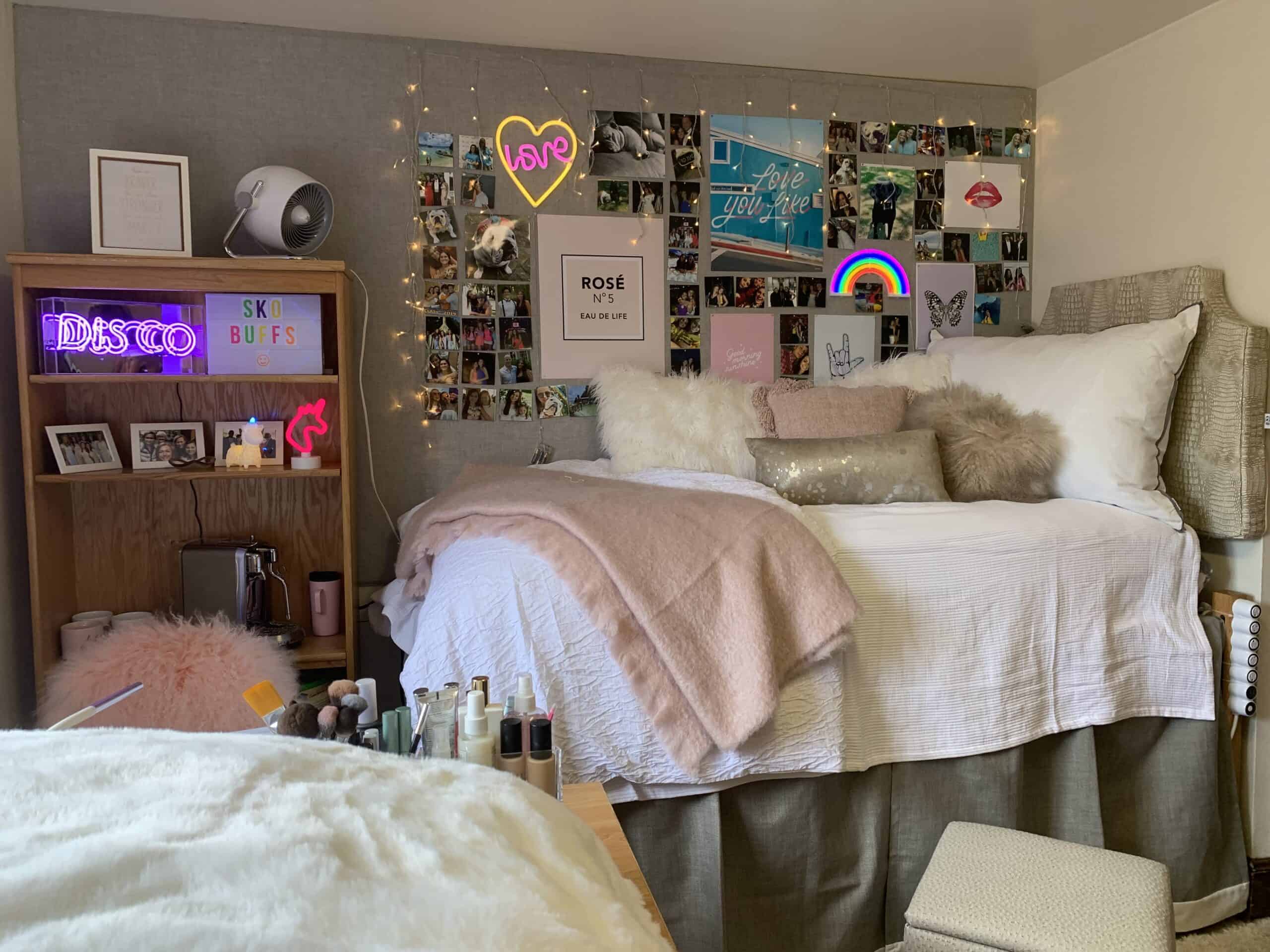 pink dorm room ideas