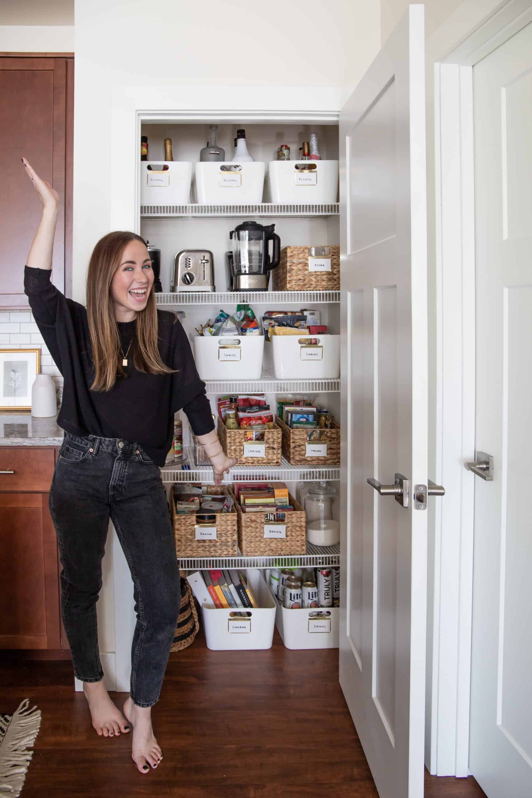 18 Realistic Tips + Tricks To Small Pantry Organization That I ...