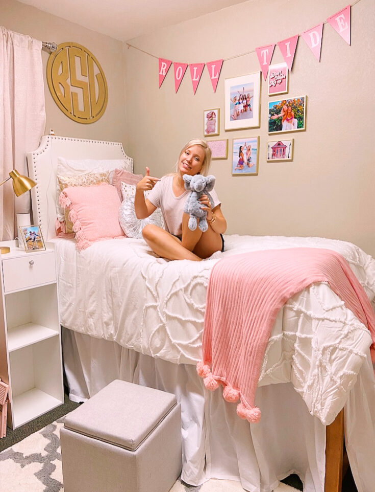 39 Trendy Dorm Rooms That Are Truly Viral Worthy By Sophia Lee